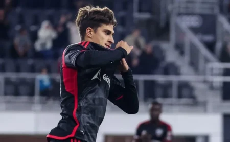 Agente de Fernando Diniz Possibilita Reforço e Vasco Demonstra Interesse em Gabriel Pirani, do DC United