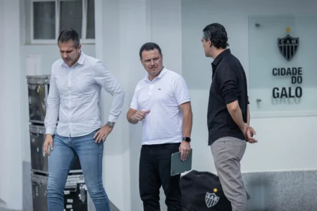 Atlético-MG: desfalque no ataque e reunião de Menin com Cuca antes de jogo contra o Ceará