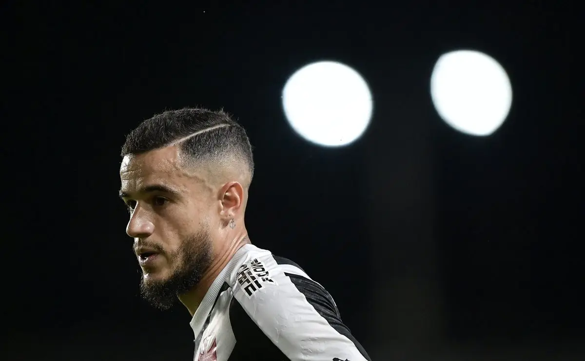 Vasco perde em casa e pode entrar na zona da degola nesta rodada