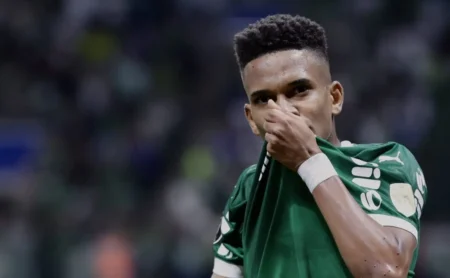 Palmeiras atropela o Sporting Cristal por 6 a 0 e garante 100% na Libertadores
