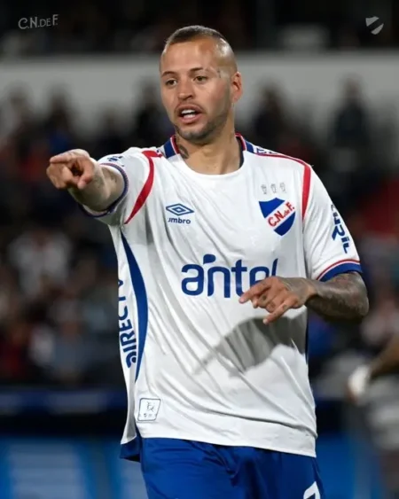 Fluminense demonstra interesse em Nico López, ex-Internacional