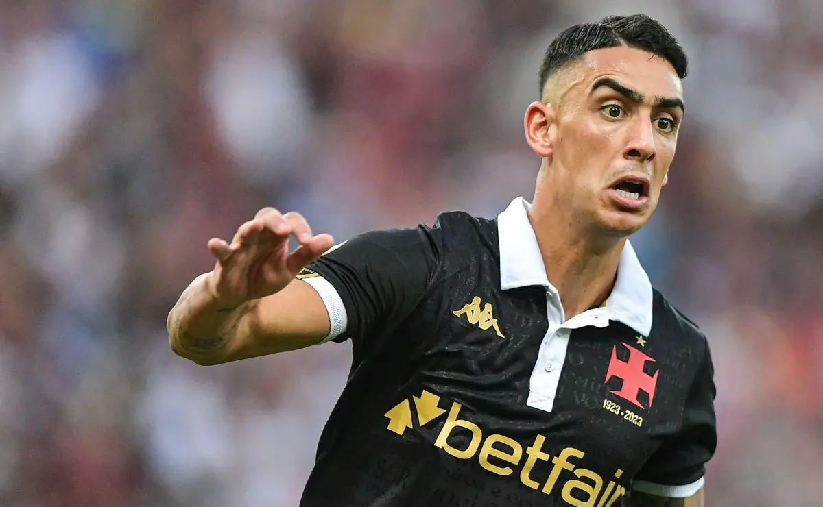 Vasco define lista de quem fica e quem sai, com Puma Rodríguez e Léo Jardim