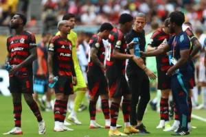 Análise: Corajoso, Flamengo sucumbe ao peso do jogo e a um Bayern de outro nível