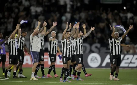 Botafogo desembolsará R$ 140 mil à FIFA para prorrogar estadia nos EUA após eliminação no Mundial