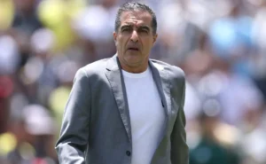 Botafogo troca de treinador a cada seis meses desde o início da era SAF