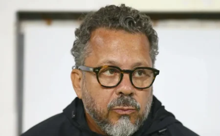 Cléber Xavier Busca Zagueiro e Santos Demonstra Interesse em Rafael Tolói