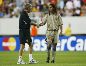 Curiosidades do estádio de Palmeiras x Botafogo: Ronaldinho na estreia, NFL e Copa de 2026