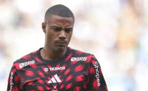 De La Cruz desfalca Flamengo no Mundial de Clubes devido a dores no joelho, confirma jornal