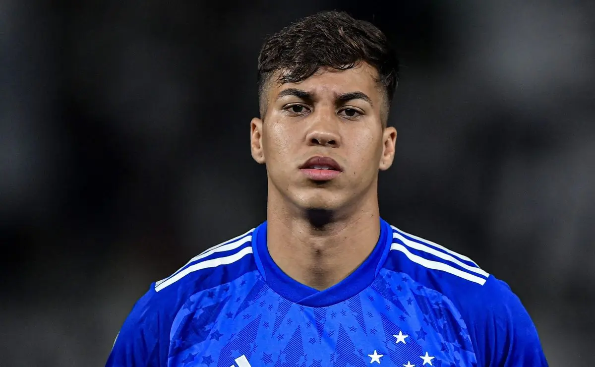 Kaio Jorge Define Futuro Após Interesse do Bayer Leverkusen e Comunica ao Cruzeiro Desejo de Permanecer