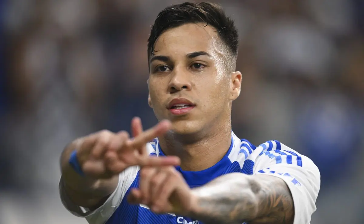 Kaio Jorge no Nottingham Forest: Desfecho, Cruzeiro e a Avaliação da Torcida.