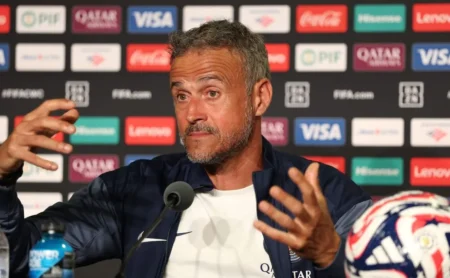 Enrique expressa apreensão antes de PSG e Botafogo e destaca motivação singular.