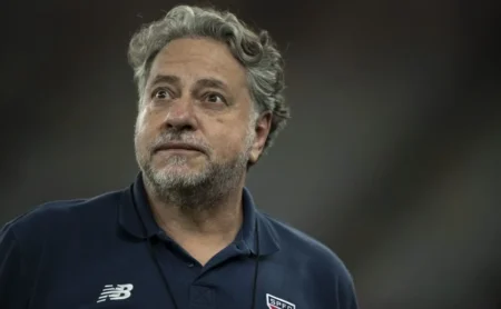 Estratégia de Casares no São Paulo: Venda de Jogadores para Reforços