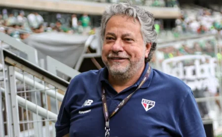 São Paulo busca reforços e considera venda de atletas na janela