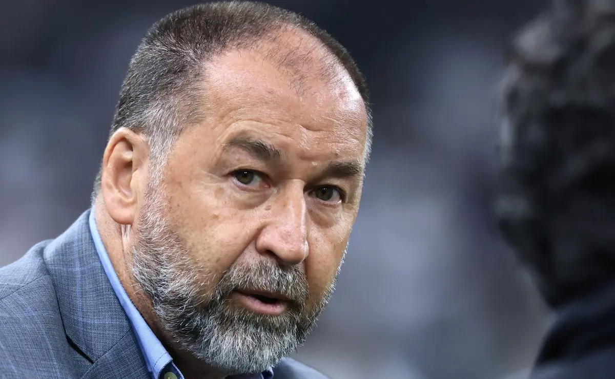 Corinthians: Novo diretor confirma lista de dispensa após saída de Augusto Melo e promete "enxugada" no elenco