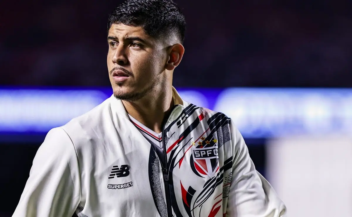 São Paulo se Apressa para Renovar com Alan Franco e Evitar Perda Gratuita