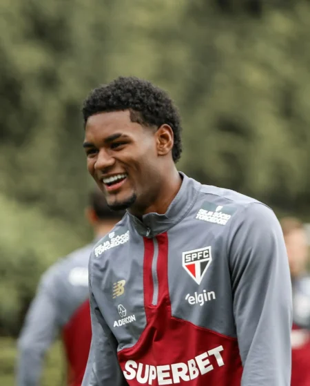 Krasnodar mira Lucas Ferreira, mas São Paulo busca valorização
