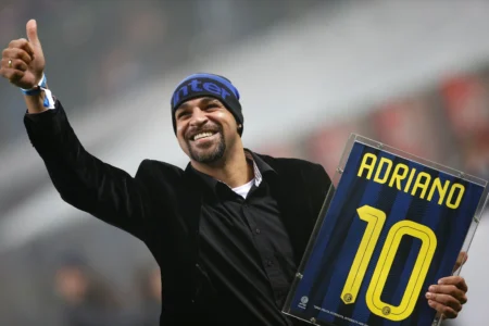 Adriano Imperador: Reflexões sobre a Carreira e a Bola de Ouro