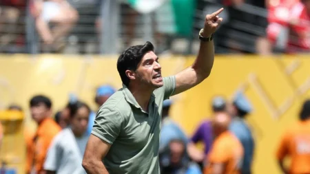 Palmeiras: Sete jogadores pendurados ligam alerta antes da vaga no Mundial de Clubes