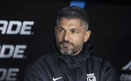 Técnico sob pressão: rival são-paulino em xeque antes da Libertadores