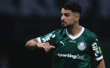 Análise de Flaco López sobre a disputa no ataque do Palmeiras no Mundial de Clubes