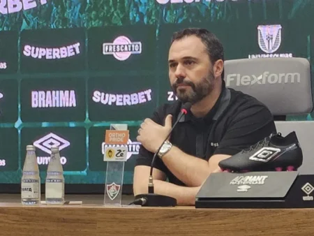 Fluminense Inscrve 31 Jogadores na Copa de Clubes e Reserva Quatro Vagas para Reforços
