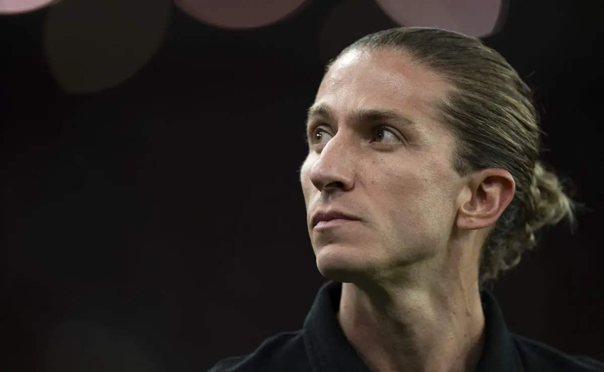 Caio Garcia, Pablo e Zé Welinton: Trio Segue Afastado nos Planos de Filipe Luís