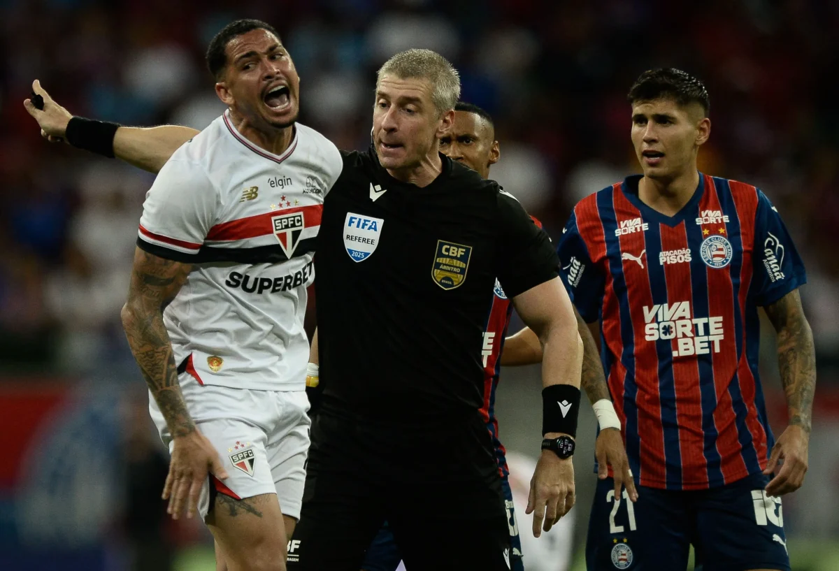 Análise: Derrota do São Paulo no Brasileirão e Preocupações Decorrentes