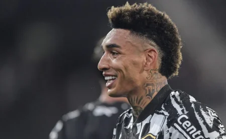Botafogo: Igor Jesus retorna, mas equipe terá desfalques no Brasileirão
