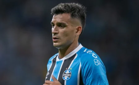 Grêmio Decide Futuro de Cristaldo e Estipula Preço de Venda