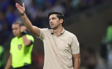 Defesa do Palmeiras: Alerta ligado após quatro gols sofridos em dois jogos antes do Mundial