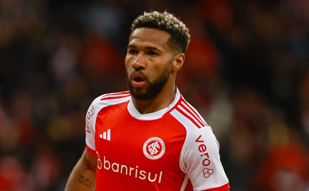 Roger Machado Solicita Reunião com Barcellos e Implora ao Internacional: Sem Venda de Wesley!