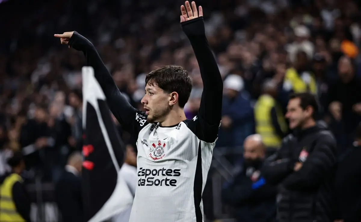 Flamengo acompanha Rodrigo Garro, mas transferência para rival é improvável, diz meia