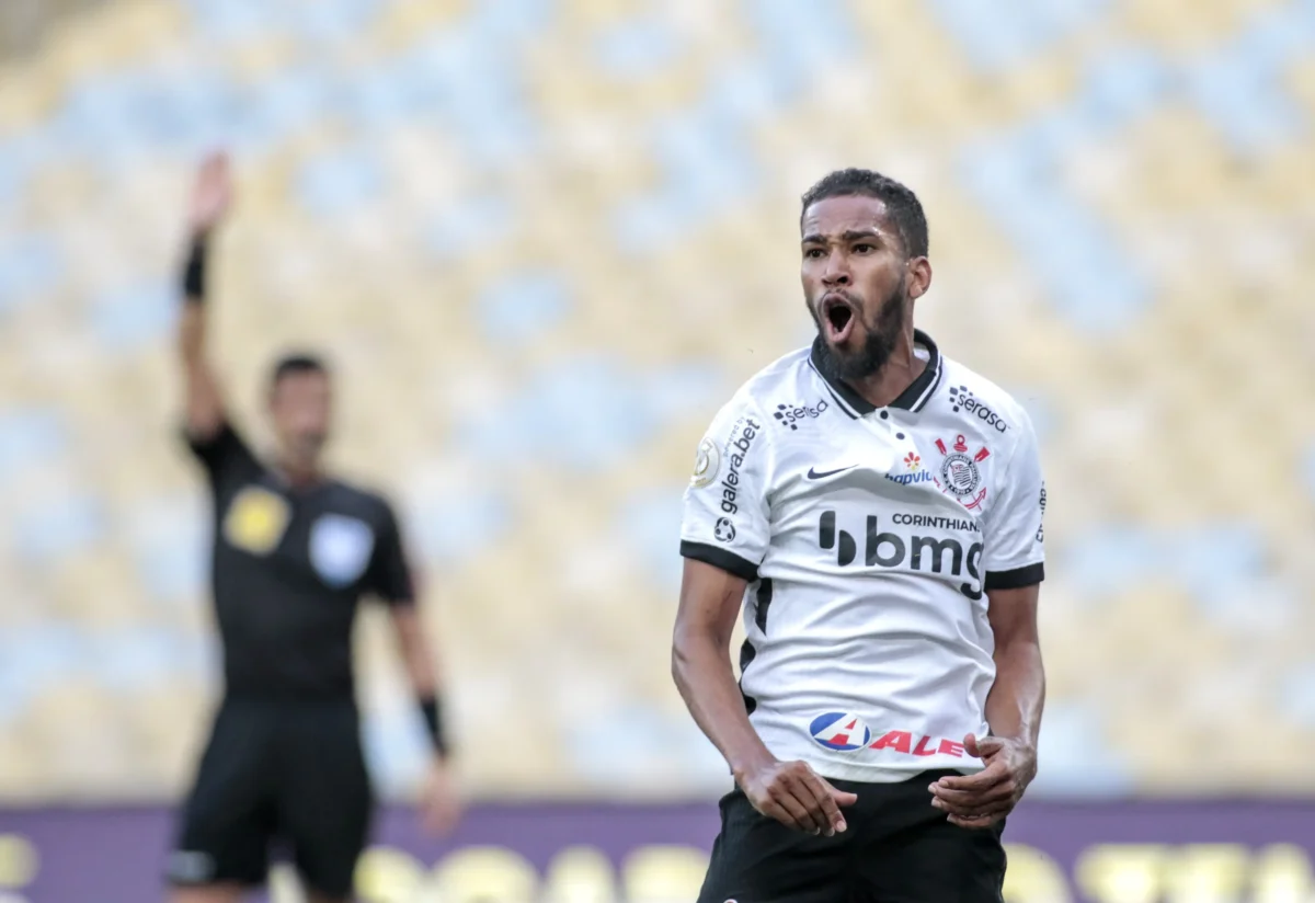 Everaldo aciona o Corinthians na Justiça e busca indenização de R$ 1,5 milhão