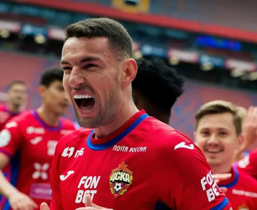 Zagueiro brasileiro conquista protagonismo na Rússia com título do CSKA