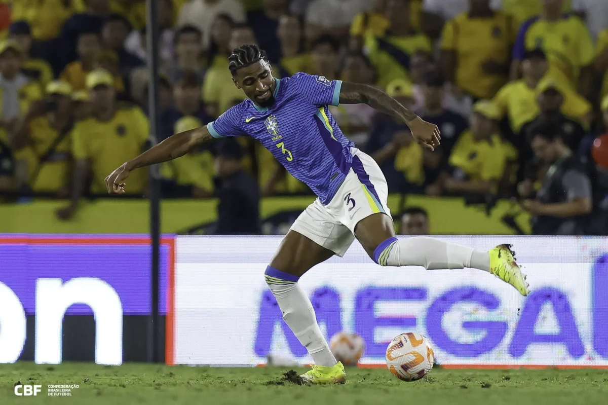 Alexsandro celebra estreia no Brasil: "Para calar os críticos"