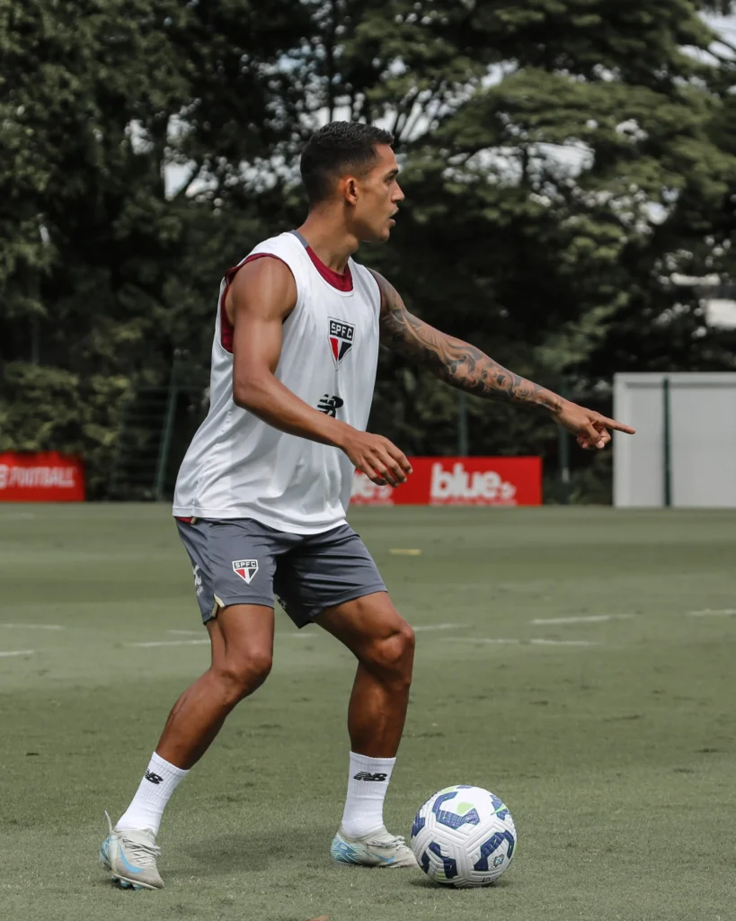 Igor Vinícius: São Paulo decide não renovar e lateral avalia saída imediata