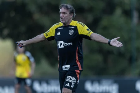Atlético-MG Busca Manter Invencibilidade no Brasileirão em Meio a Fase Conturbada