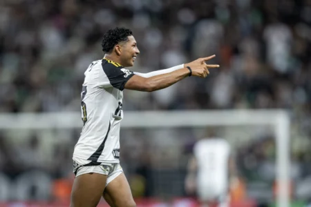 Rony Empata Gols de Hulk na Temporada Anterior, no Ataque do Atlético-MG
