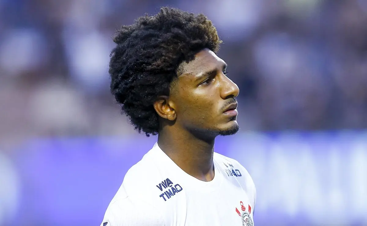 Talles Magno Desaponta: Atuação Apática e Irrita Torcida Corinthiana
