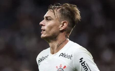 Róger Guedes fala sobre carinho pelo Corinthians e possível volta
