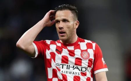 Arthur Melo no Internacional: Contratação Urgente e Aceitação da Torcida