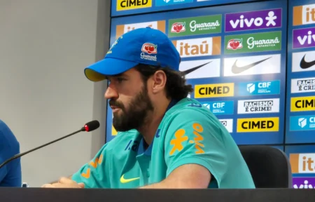 Alisson exalta organização de Ancelotti na Seleção e manifesta vontade de retornar ao Inter