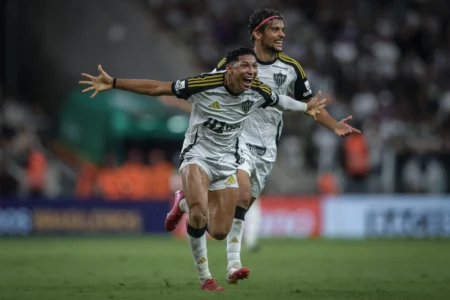 Rony responde com atuação após críticas no Atlético-MG