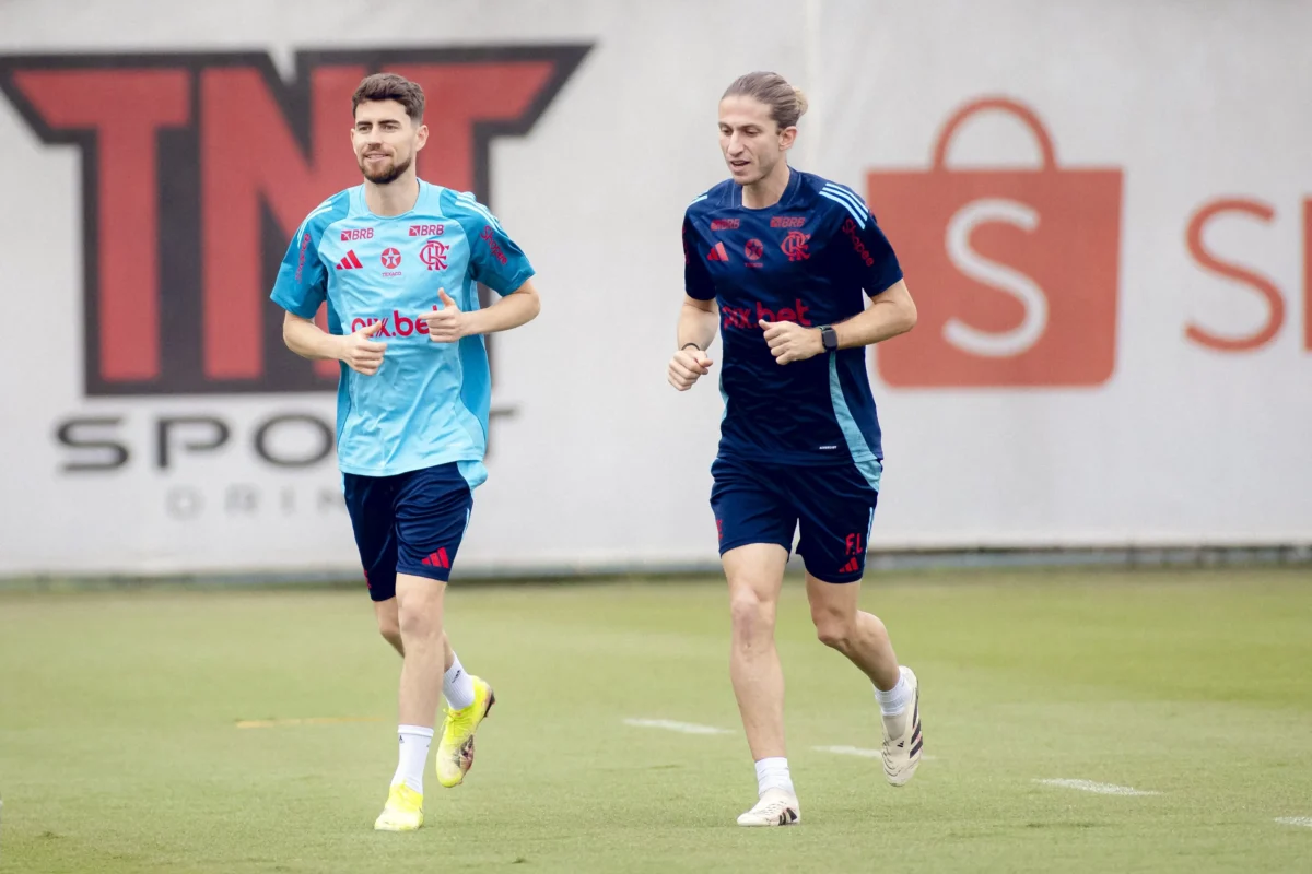 Como Filipe Luís pode integrar Jorginho no Flamengo.