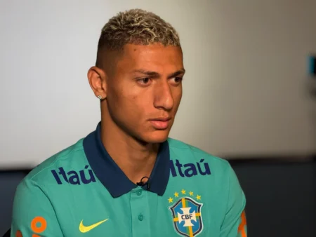 Richarlison: De "bagunça" a esperança, a visão do torcedor sobre a Seleção Brasileira.