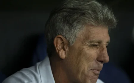 Renato Gaúcho brilha em triunfo do Fluminense sobre o Internacional.