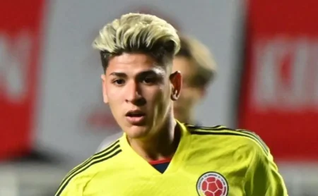 Flamengo acerta contratação de Carrascal por R$ 82,5 milhões, mas atleta não disputará Super Mundial