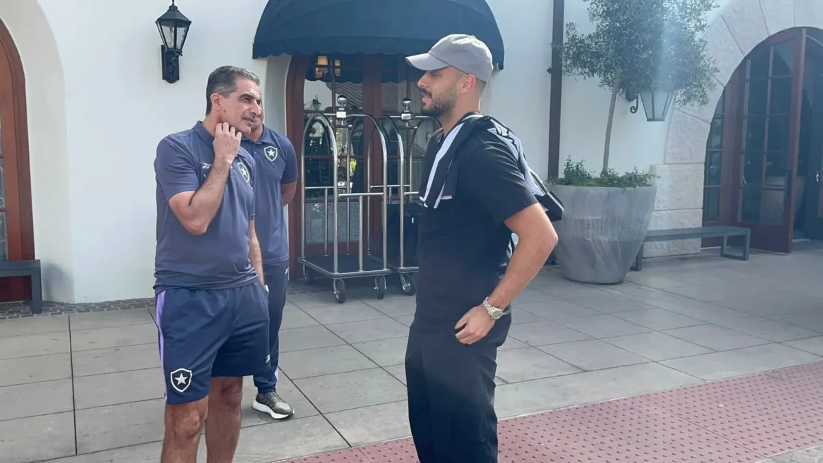 Arthur Cabral Assina com o Botafogo nos EUA para a Copa de Clubes