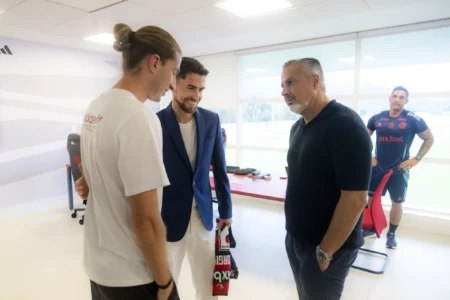 Flamengo: Mais contratações após Jorginho? Expectativas para a próxima janela