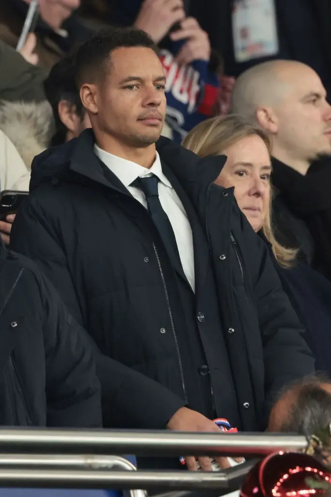 Coordenador esportivo do Lyon é esfaqueado e encontrado inconsciente em sua residência